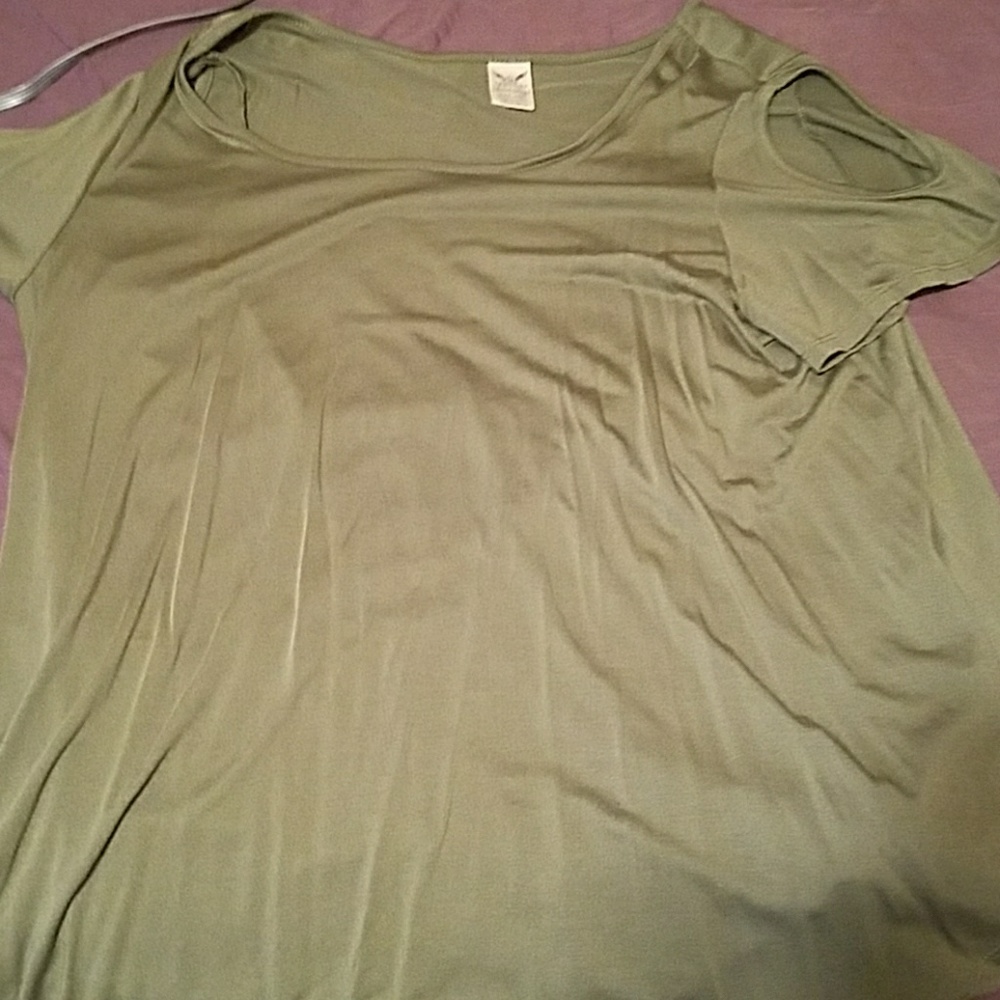 Cold Shoulder top